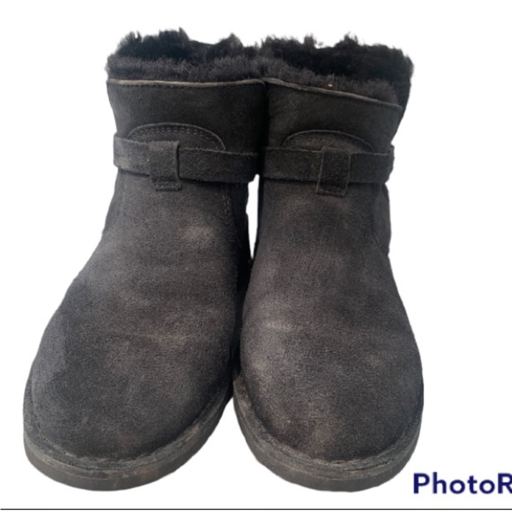 UGG Elisa Suede Ankle Boot in Black - Size 8 - Picture 5 of 9
